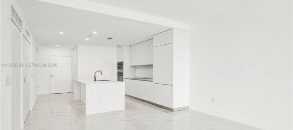 2 chambres propriété commerciale à vendre à Miami, Miami-Dade, Florida, USA № 615443 22