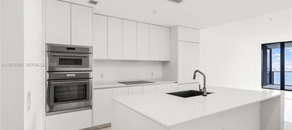 2 chambres propriété commerciale à vendre à Miami, Miami-Dade, Florida, USA № 615443 16