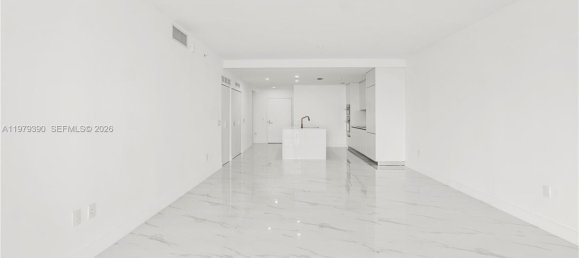 2 chambres propriété commerciale à vendre à Miami, Miami-Dade, Florida, USA № 615443 13