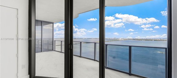 2 chambres propriété commerciale à vendre à Miami, Miami-Dade, Florida, USA № 615443 29