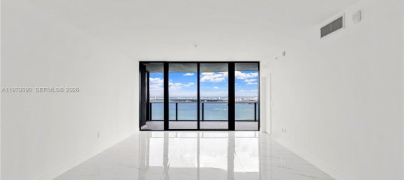 2 chambres propriété commerciale à vendre à Miami, Miami-Dade, Florida, USA № 615443 27