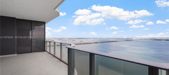 2 chambres propriété commerciale à vendre à Miami, Miami-Dade, Florida, USA № 615443 8