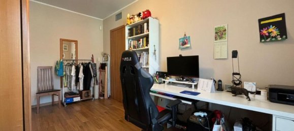 3-salle Appartement à Rivolta d'Adda, Italy No. 267611 21