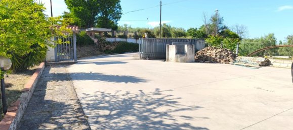 3 bedrooms House in Francavilla al Mare, Italy No. 365226 4