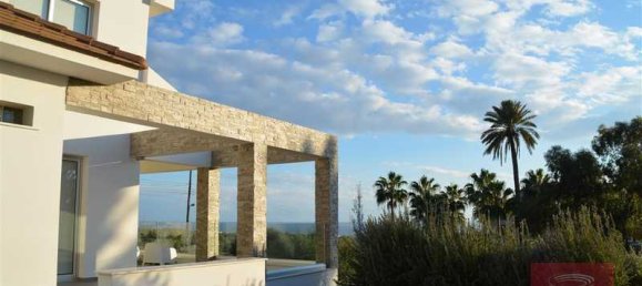 Вилла с 4 спальнями в Паралимни, Кипр № 15916 6