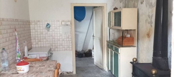 4 rooms Apartment in Pietrapertosa, Italy No. 31869 7