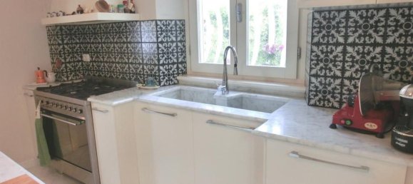 6 rooms Villa in Forte dei Marmi, Italy No. 227884 13