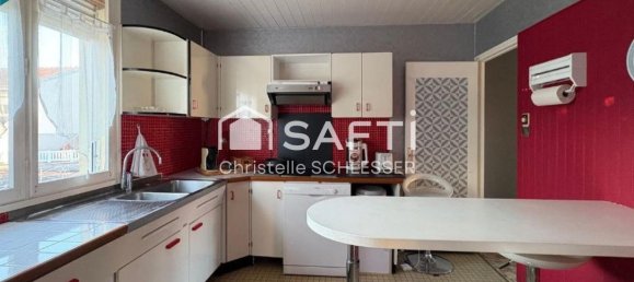 2 Schlafzimmer Haus in Saint-Nicolas-de-Port, France, Nr. 228421 4