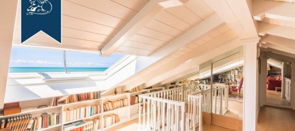 3 bedrooms Penthouse in Viareggio, Italy No. 317650 27