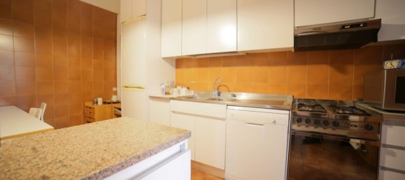 5-salle Appartement à Monza, Italy No. 41612 12