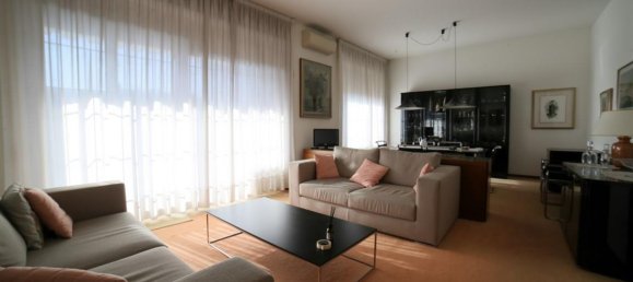 5-salle Appartement à Monza, Italy No. 41612 5