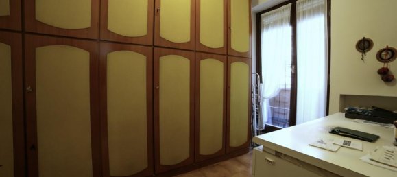5-salle Appartement à Monza, Italy No. 41612 20