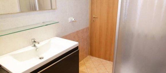 Apartamento de 2 dormitorios en Colico, Italy No. 302654 17