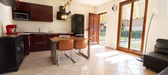 Apartamento de 2 dormitorios en Colico, Italy No. 302654 5