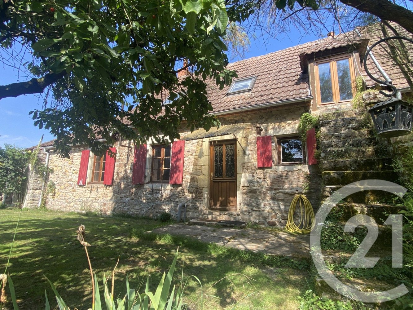 3 bedrooms House in Livry, France No. 283544