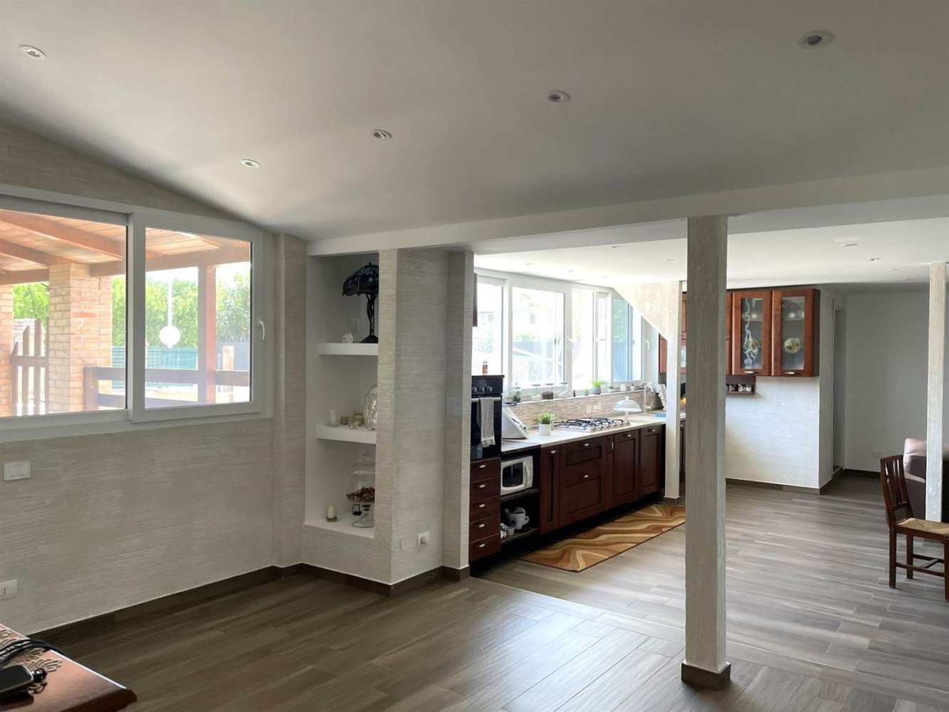 Apartamento de 8 habitaciónes en Simeri Crichi, Italy No. 188733