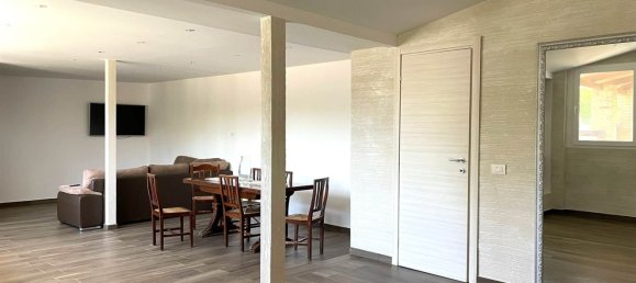 Apartamento de 8 habitaciónes en Simeri Crichi, Italy No. 188733 11