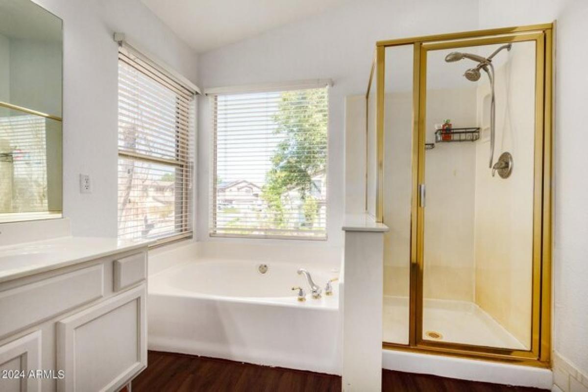 4 bedrooms House in Glendale, USA No. 228897