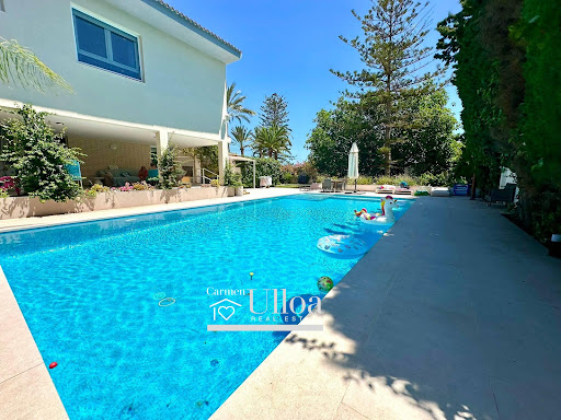 Вилла с 7 спальнями в Аликанте, Испания № 183399