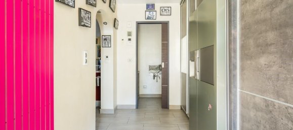 3 bedrooms House in Bondy, France No. 332358 9