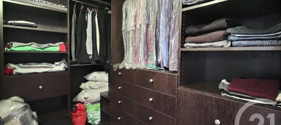 3 bedrooms House in Bondy, France No. 332358 14