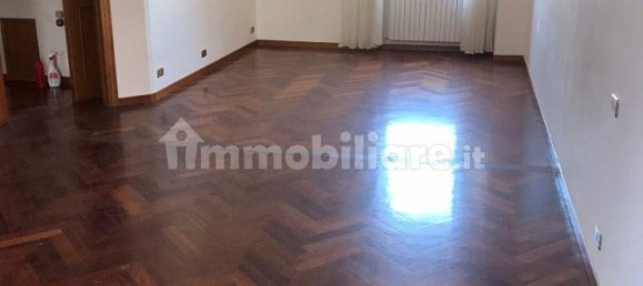 Вилла с 4 спальнями в Пескара, Италия № 163167 21