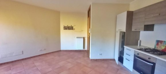 2 rooms Apartment in Castelfiorentino, Italy No. 45305 3