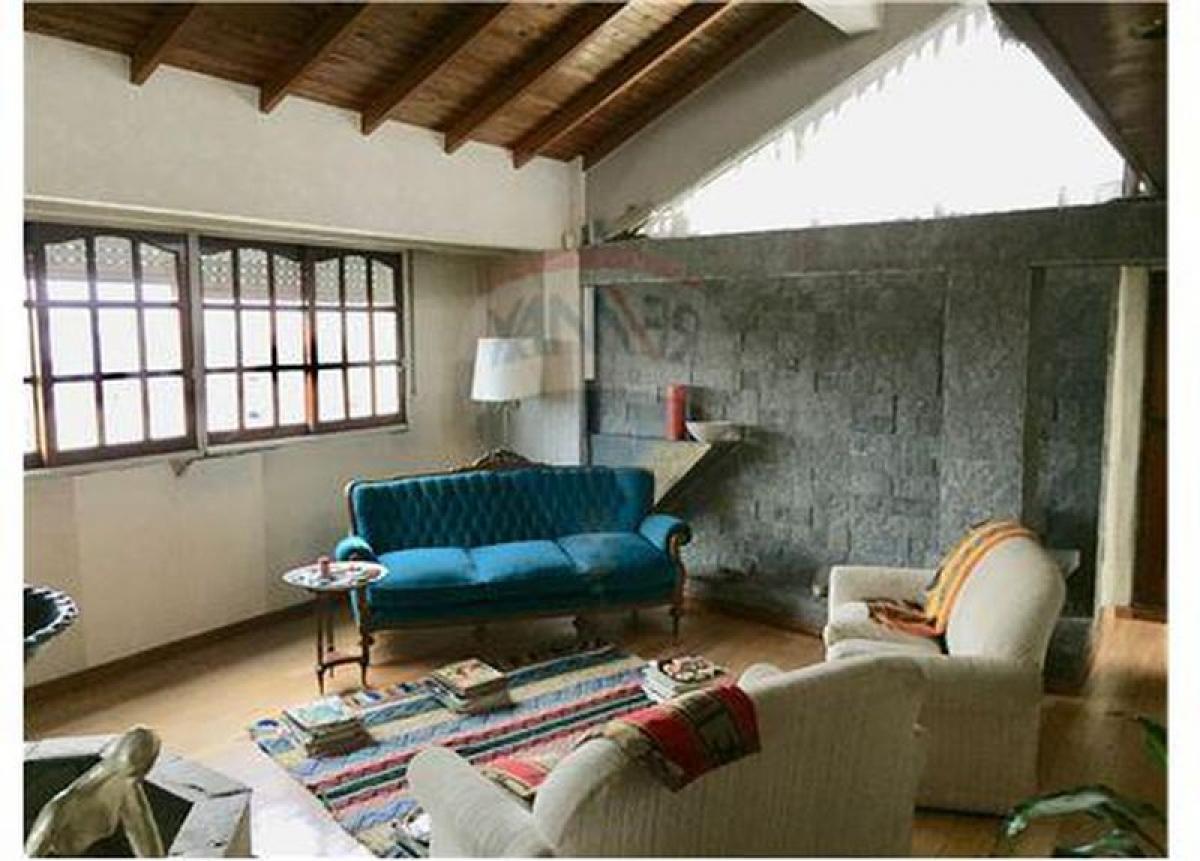 Дом с 4 спальнями в Буэнос-Айрес, Аргентина № 85175