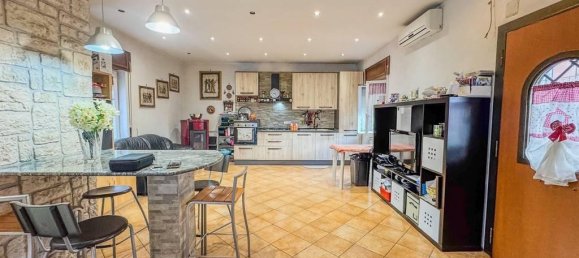 3-salle Villa à San Cesareo, Italy No. 28897 11