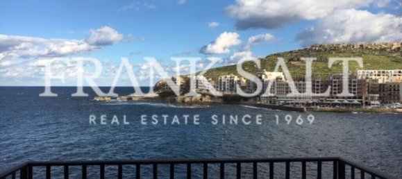 Apartamento de 3 dormitorios en Marsalforn, Malta No. 5657 3