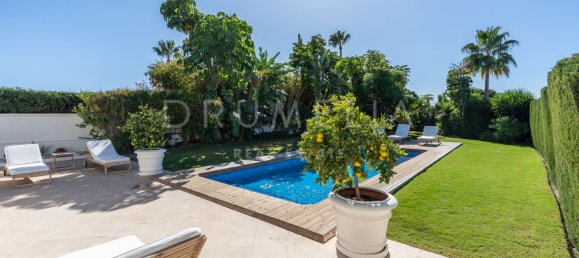 5 bedrooms Villa in Marbella, Spain No. 77550 8