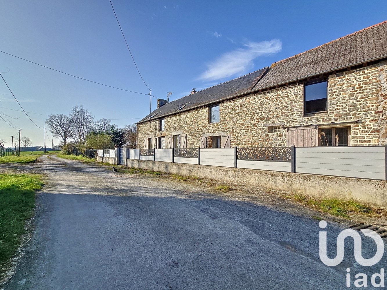 4 bedrooms House in Val-d'Ize, France No. 207051