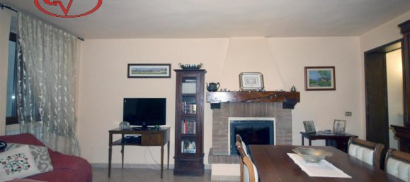 7غرفة منزل في Terranuova Bracciolini, Italy رقم 234836 2