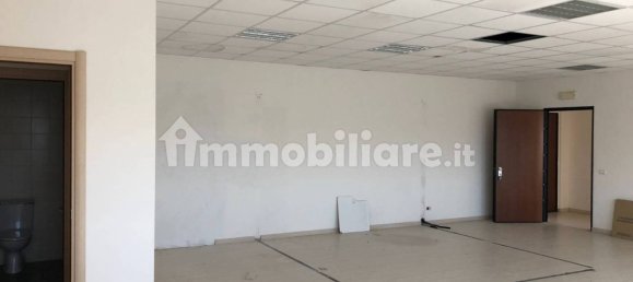 1 room Office in Terni, Italy No. 155327 2