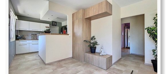 Villa de 3 dormitorios en Villemoirieu, France No. 205036 7