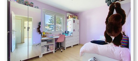 Villa de 3 dormitorios en Villemoirieu, France No. 205036 15