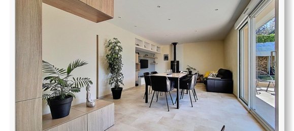 Villa de 3 dormitorios en Villemoirieu, France No. 205036 10