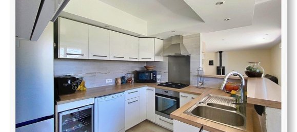 Villa de 3 dormitorios en Villemoirieu, France No. 205036 9