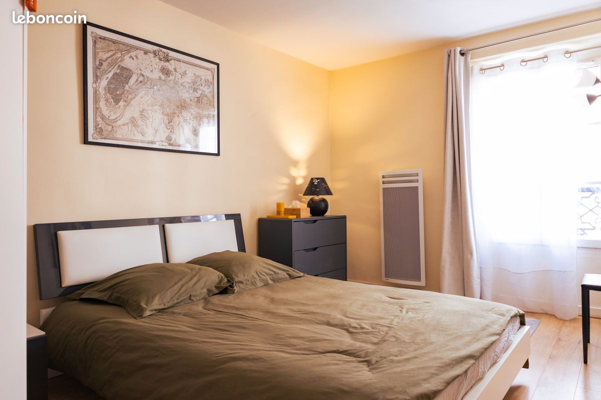 1 bedroom Apartment in Paris, France No. 292744