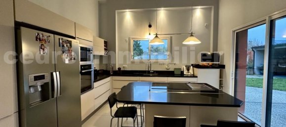 3 bedrooms House in Saint-Pryve-Saint-Mesmin, France No. 209546 4