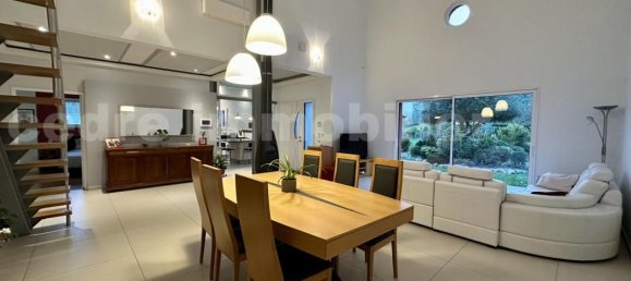 3 bedrooms House in Saint-Pryve-Saint-Mesmin, France No. 209546 3