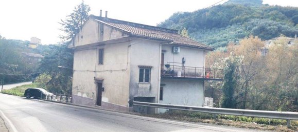 2 Schlafzimmer Wohnung in Montecorvino Rovella, Italy, Nr. 163114 2
