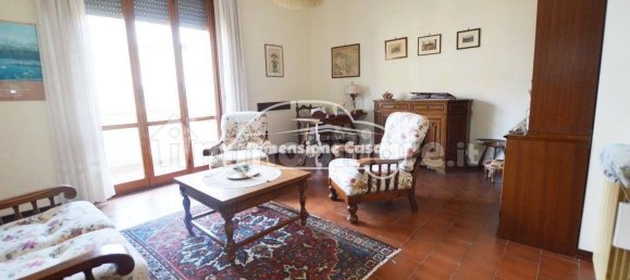 3 غرف نوم شقة في Lucca, Italy رقم 210062 10