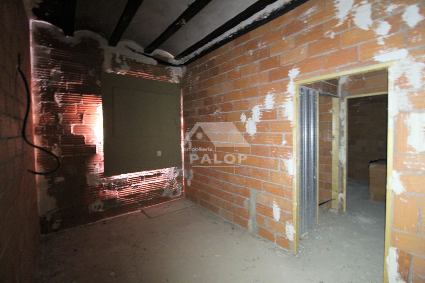 4 bedrooms House in Carcaixent, Spain No. 160228