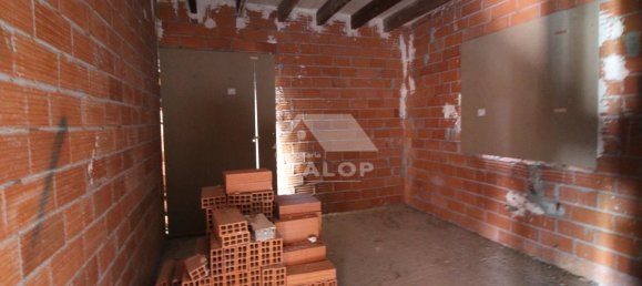 4 bedrooms House in Carcaixent, Spain No. 160228 7