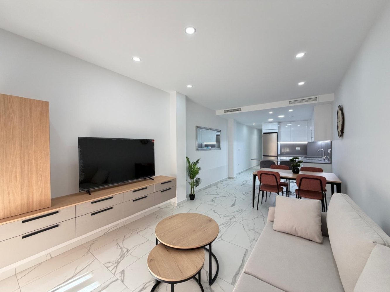 2 Schlafzimmer Wohnung in Torrevieja, Spanien, Nr. 365825