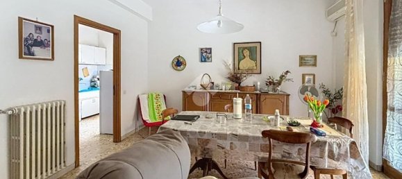 5 rooms Apartment in Cascina, Italy No. 258442 7