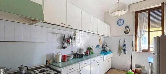 5 rooms Apartment in Cascina, Italy No. 258442 12