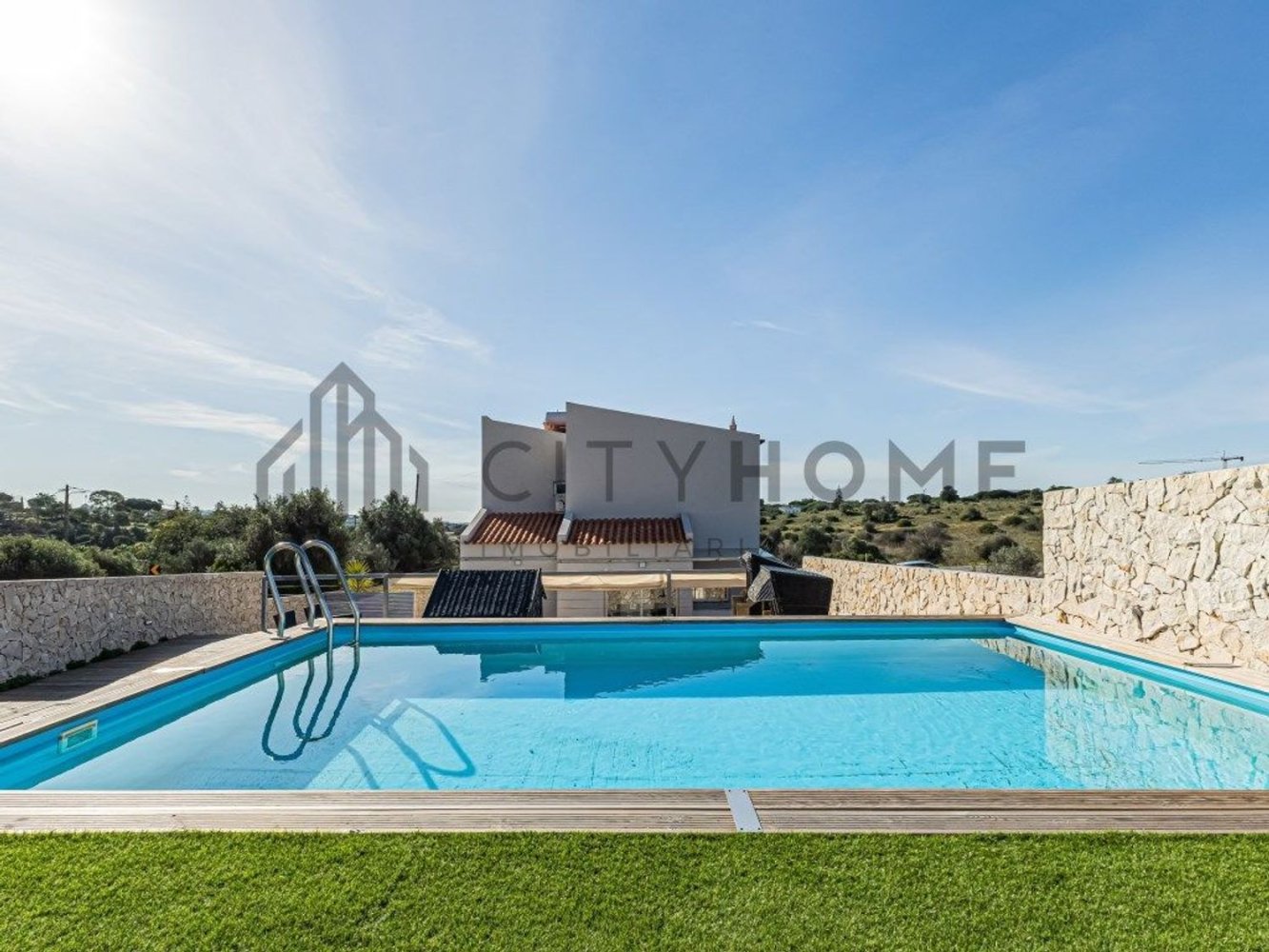 4 bedrooms House in Quarteira, Portugal No. 111684