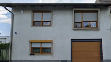 3-salle Terrain à Wiener Neustadt, Austria No. 165252